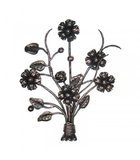 Décoration florale en fer forgé : bouquet de fleurs ciselées • hauteur 44 cm • largeur 33 cm • poids 3 kg